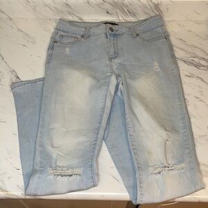 #6 Mid-Rise Curvy Distressed Skinny Jeans - (Blue)💰🔥